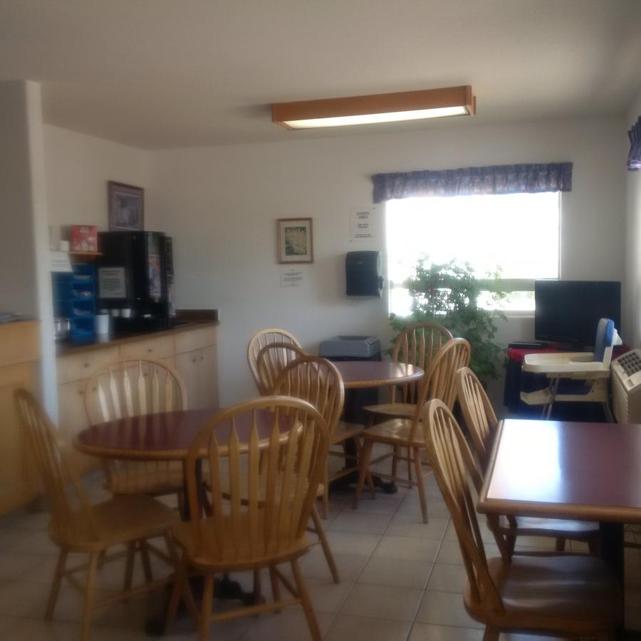 Travel-Inn Resort & Campground Saskatoon Zewnętrze zdjęcie